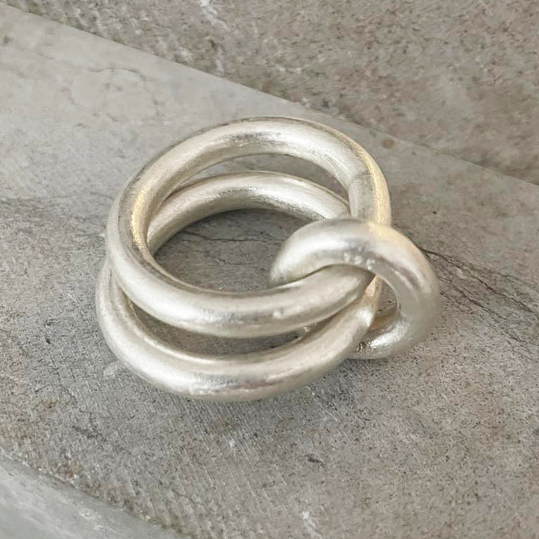 QUESERA リング Bicolor ring gray 11号 HUB RING SET (4pcs) - 73.1mm O.D. / 66.6mm - HR736660 – Konig