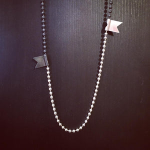 FLAP LIKE A FLAG - silver